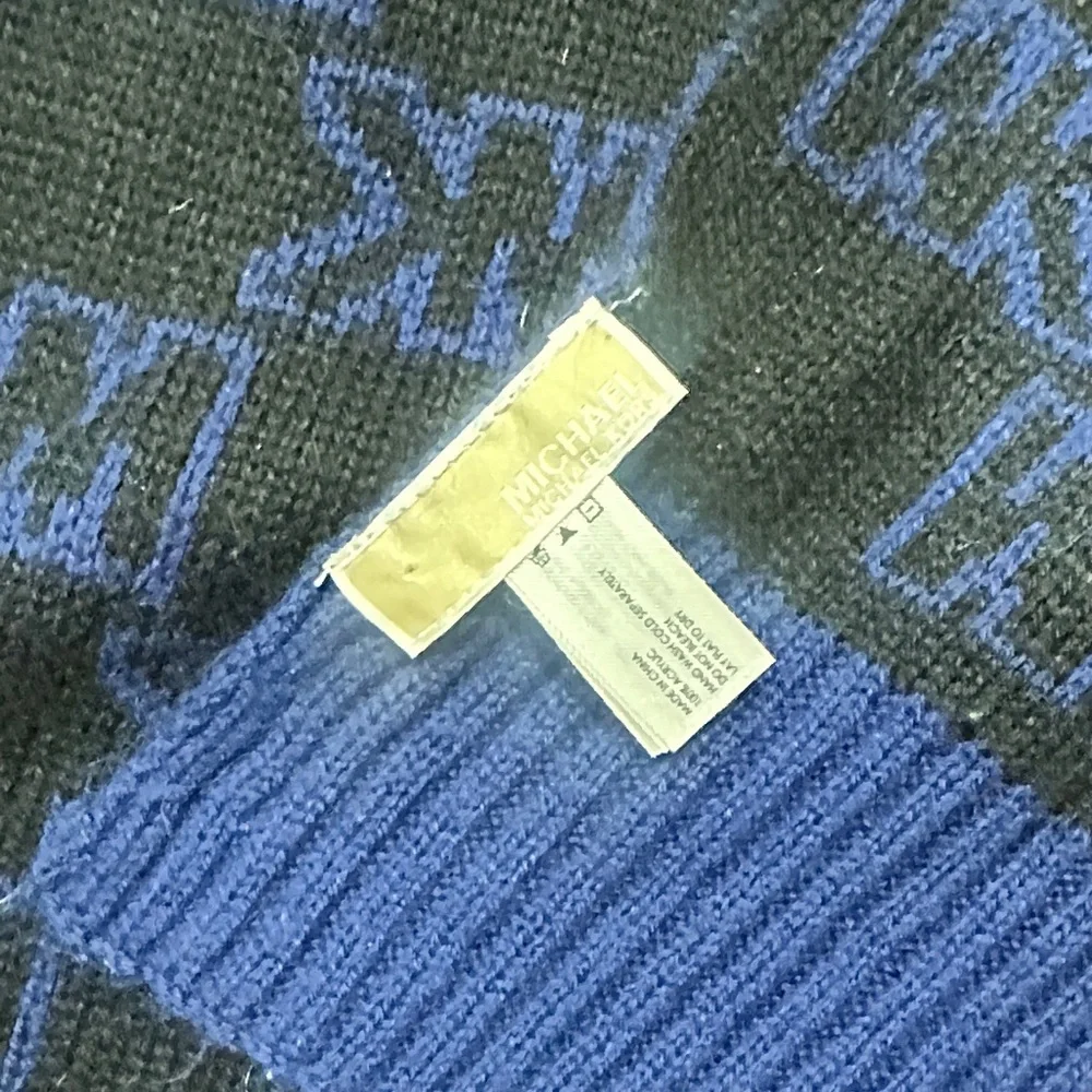 Michael Kors Men's Scarf in Black and Navy